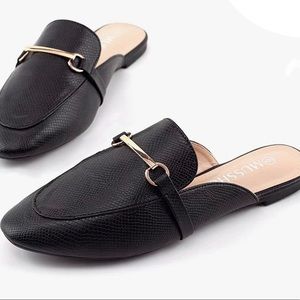 Musshoe Flat Mules